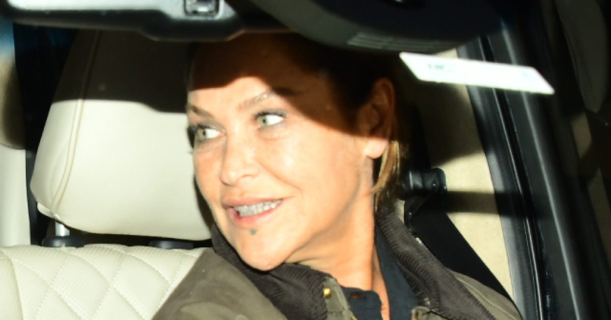 Hülya Avşar’dan tekelleşme yorumu: Güçlü olan güçsüzü yer