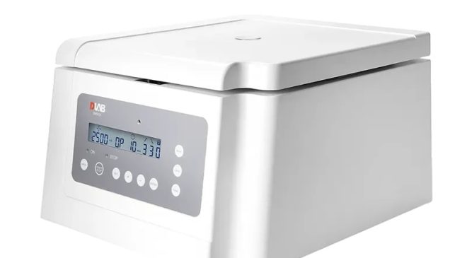 Santrifüj: Laboratuvar Performansını Güçlendiren Temel Cihaz